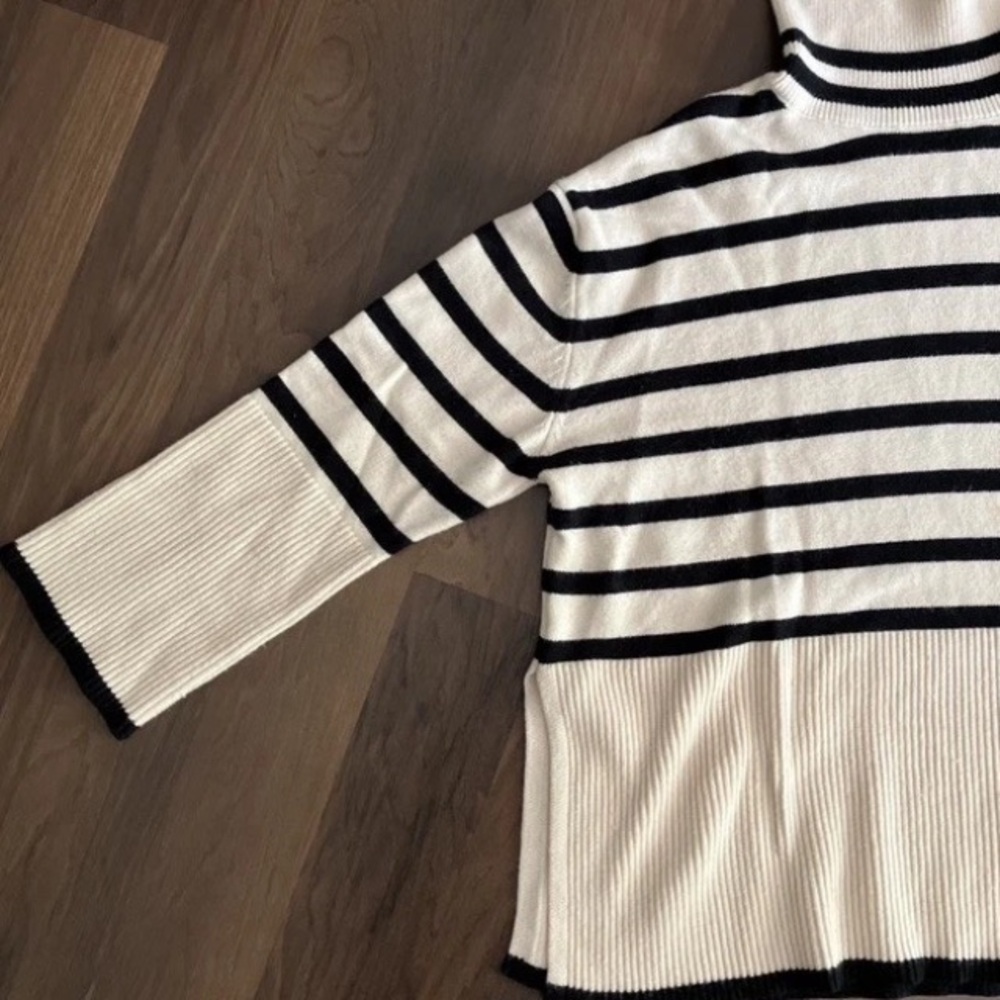 LILLUSORY Striped Boxy Tunic Top Turtleneck Oversized Sweater Crm/Black S M or L - Picture 10 of 10
